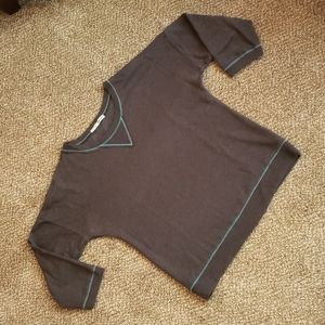 Grey sweater w/ 3/4 length sleeves